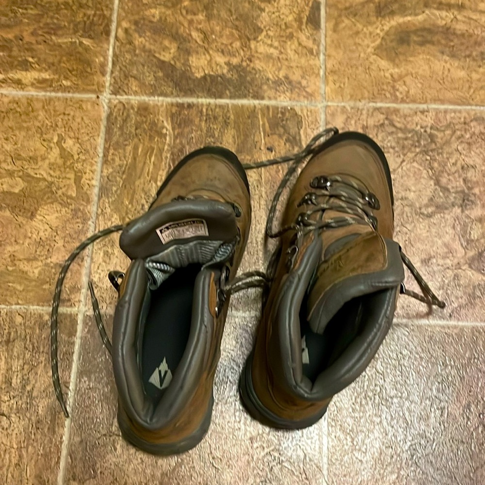 Hiking shoes vasque